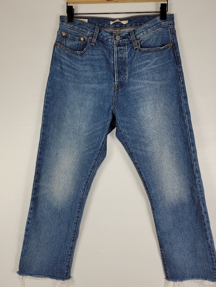 Levis Wedgie Straight Jeans - Picture 2 of 9